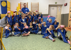 dzieci podczas warsztatów sensorycznych EKSPERCI SLIME