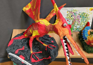 Praca plastyczna wykonana na konkurs "Mój ulubiony dinozaur"
