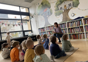 wyjście na zajęcia biblioteczne