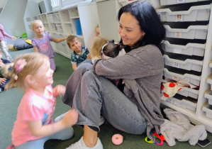 zajęcia edukacyjne z psem Cioci Moni- Ritą