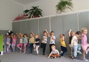 zabawy z Jogą
