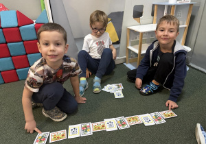 zabawa dydaktyczna na Dzień znaczka pocztowego