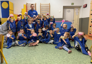 dzieci podczas warsztatów sensorycznych EKSPERCI SLIME