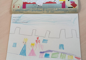 Obrazek dziecka przedstawiający wyobrażenie świata głoski i litery wokół dźwięku "a" - Ach! O czym śniło "a"