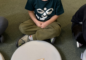 Dzień Puzzli- dzieci układają puzzle z własną podobizną