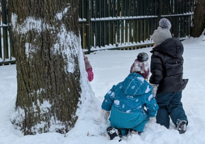 Zabawy ruchowe w ogrodzie ZIMĄ