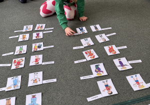 zajęcia dydaktyczne na dywanie