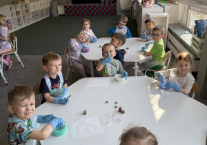 warsztaty sensoryczne- kule do kąpieli