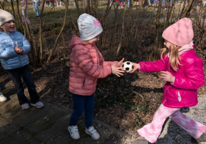 Powitanie Wiosny - zabawy w ogrodzie