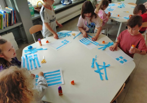 tydzień grecki - praca plastyczna flaga Grecji